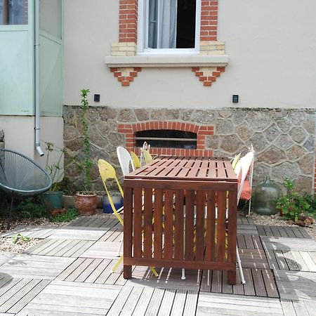 Domaine Du Pavillon Gite 15 Personnes Issy-l'Eveque Buitenkant foto
